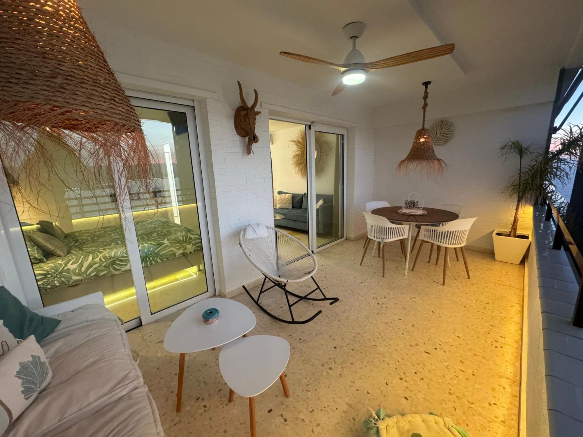 Blue Marin Benidorm Apartment Luaran gambar